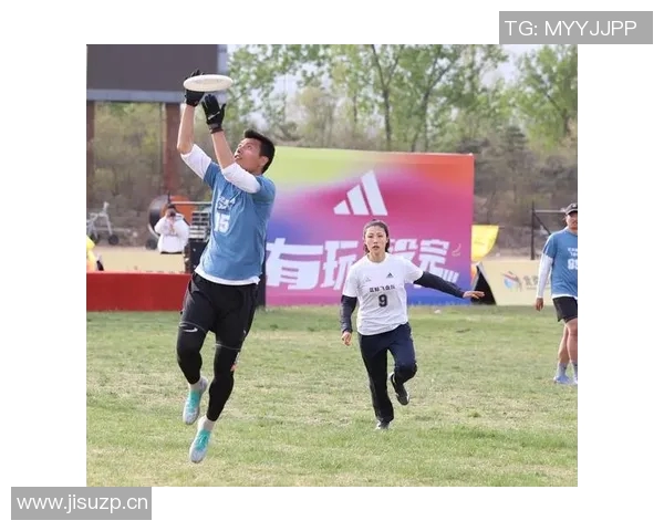 成都飞盘队实力之争引发热议球迷与专家各持己见探讨飞盘未来发展